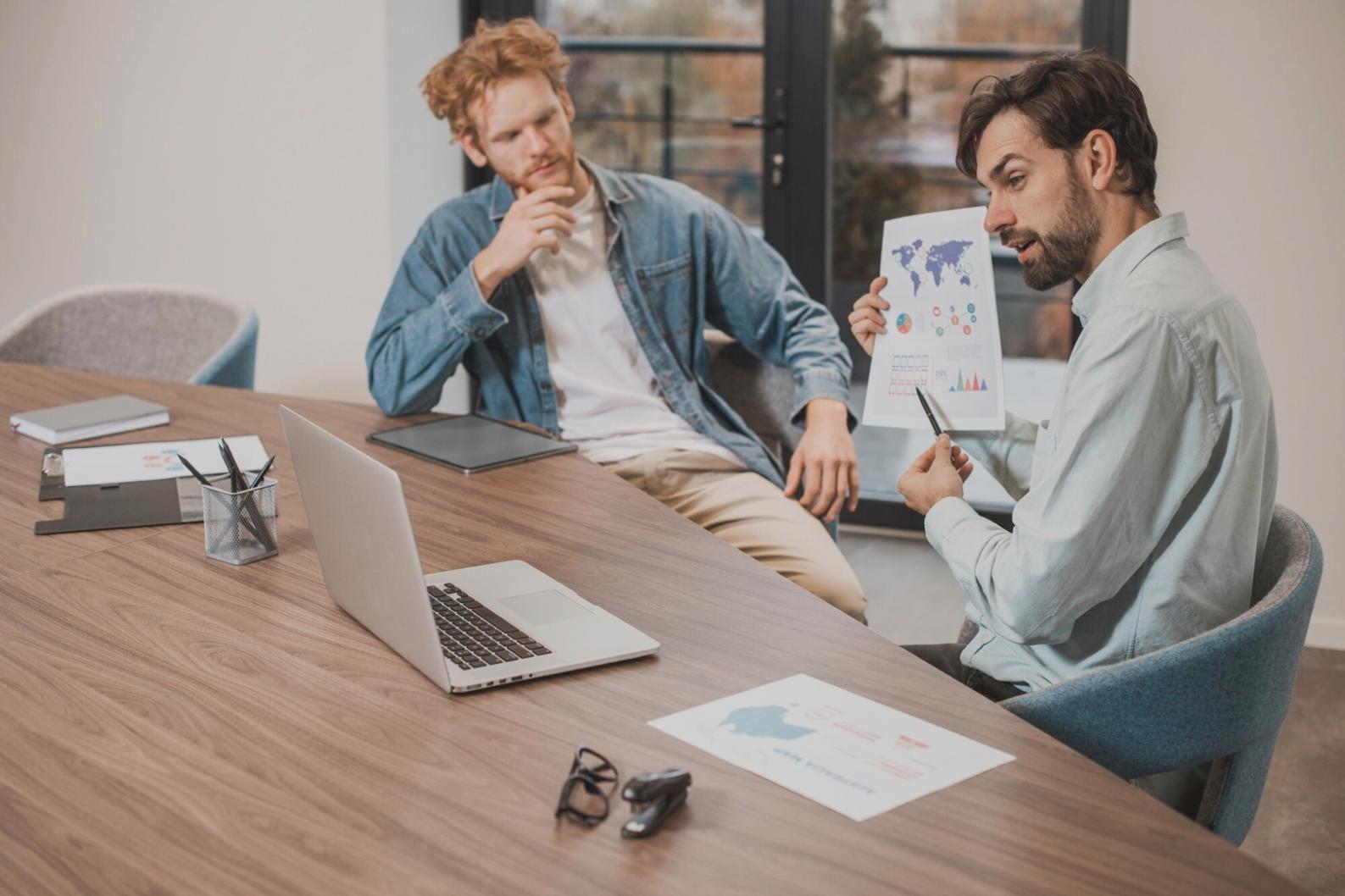 Аналитические инструменты и процесс работы с данными