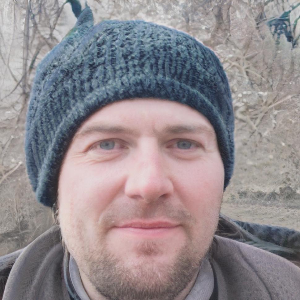 Портрет Динара Сергеев